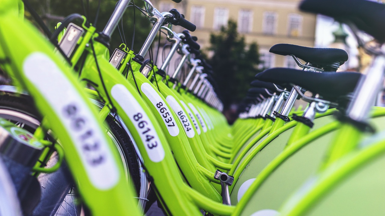 Fietskoeriers met te weinig ritten. Legaal?