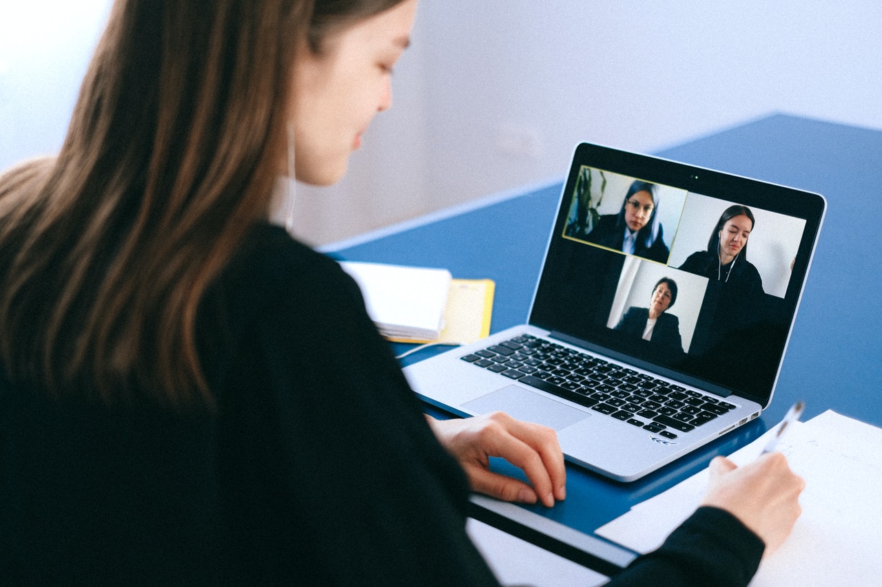 Virtuele meetings: een stevig alternatief voor de klassieke vergaderziekte