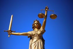 Meester, gij begint weer: over verhouding magistratuur en advocatuur