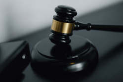 Inconstitutionnalité du délai de 3 mois pour le dépôt de la demande en effacement