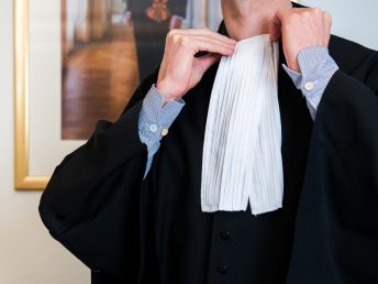 Steeds meer advocaat-stagiairs trekken aan de alarmbel