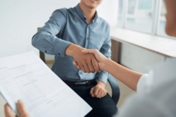 9 conseils pour dénicher le candidat idéal cover