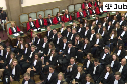 Eedaflegging: Brusselse, Leuvense en Waals-Brabantse stagiairs aan begin van hun loopbaan cover