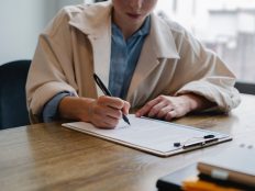 Een jobbeurs voor rechtenstudenten: welke meerwaarde biedt die anno 2022? cover