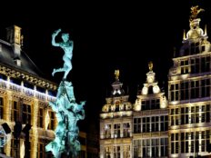 The war on drugs: de slaap van de rede brengt monsters voort cover