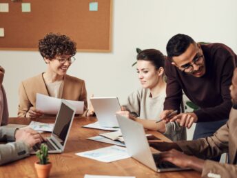 De weg naar minder stress en hogere output: met goede gewoonten gaat het vanzelf cover