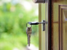 Kan je een nieuwe woning aankopen tijdens de scheidingsprocedure? cover