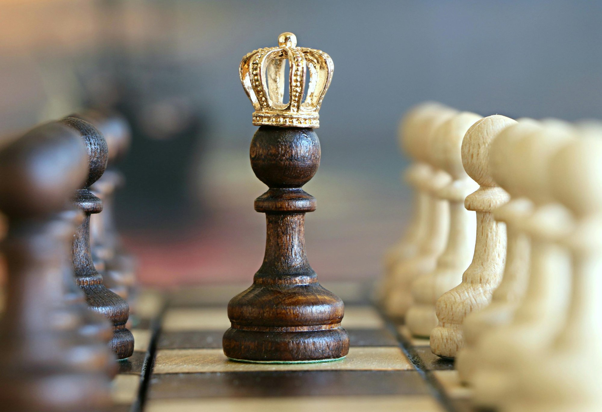 De rechters en advocaten stilletjes aan doodknijpen als strategie cover