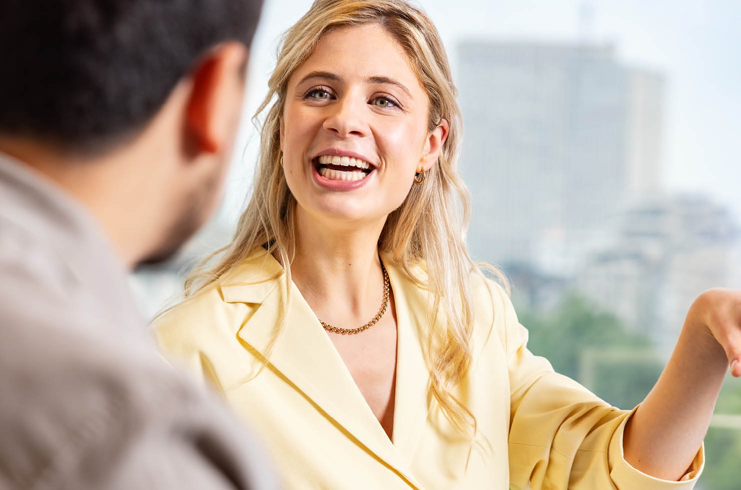 La justice est avant tout une affaire humaine. Interview avec Alexandra Verhaeghe, magistrate en formation cover