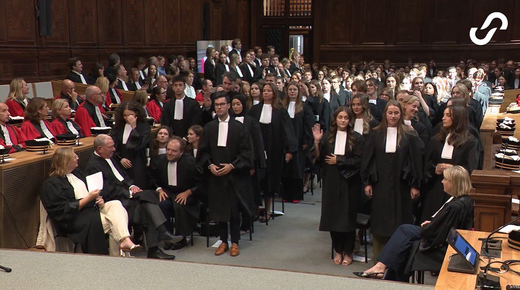 Eedaflegging Antwerpse en Limburgse stagiairs: een sfeerbeeld cover