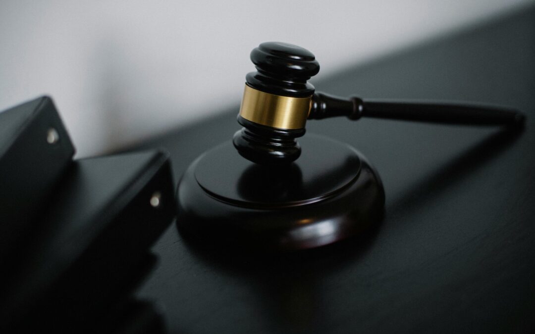 De gewapende vrede bij justitie