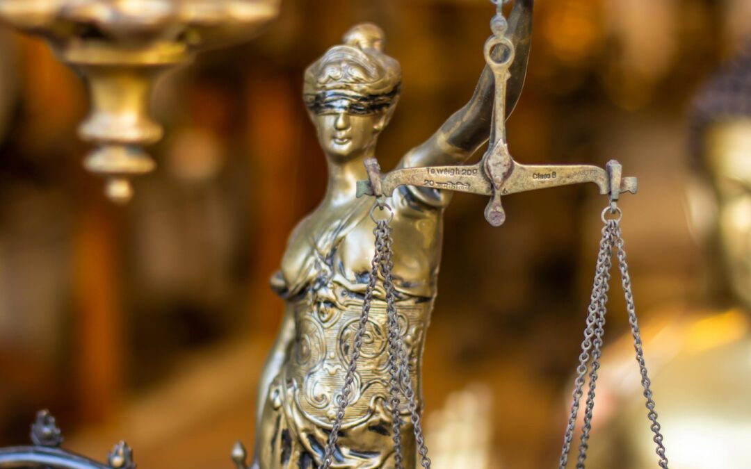 Wordt recht en rechters negeren echt de nieuwe hobby van de politici?