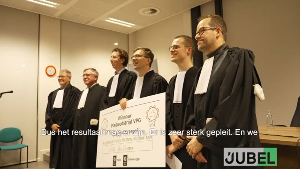 Jonge pleiters tonen hun talent tijdens pleitwedstrijd Vlaams Pleitgenootschap Brussel 2026 cover