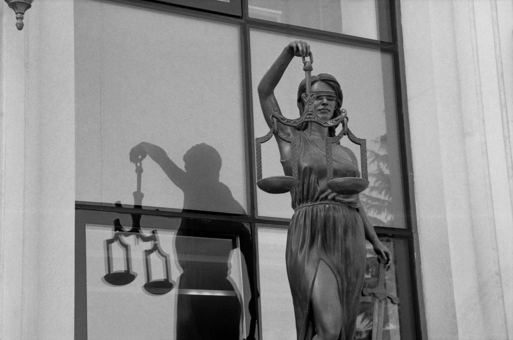 De minister van Justitie als “juridische dienst” cover De minister van Justitie als “juridische dienst” cover