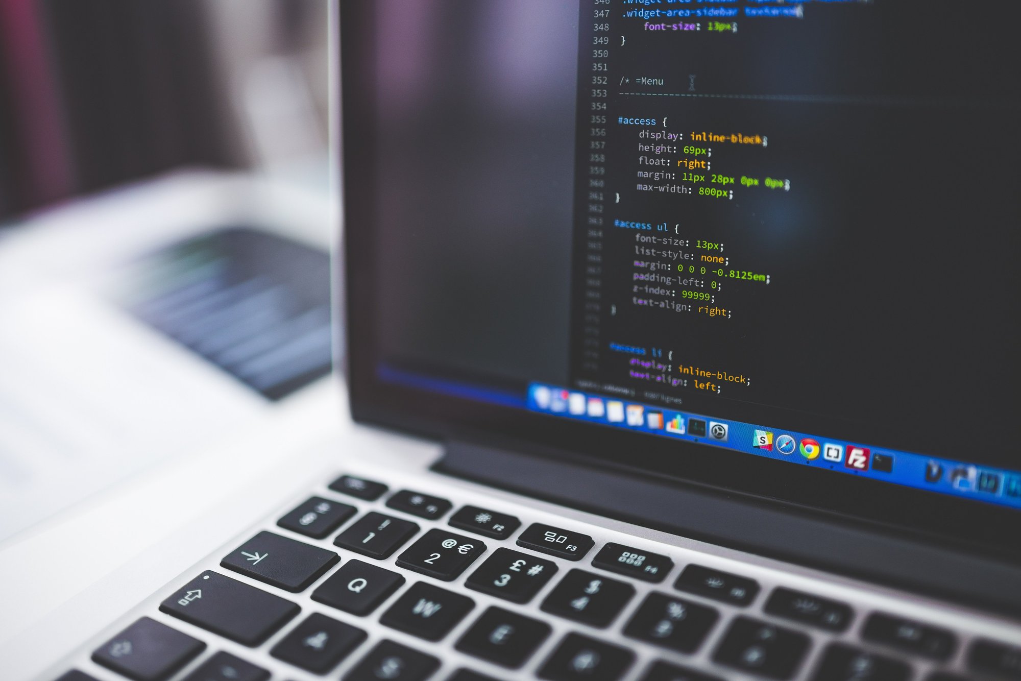 Software opnieuw onder gunstregime auteursrechten: belangrijke verduidelijking door minister cover