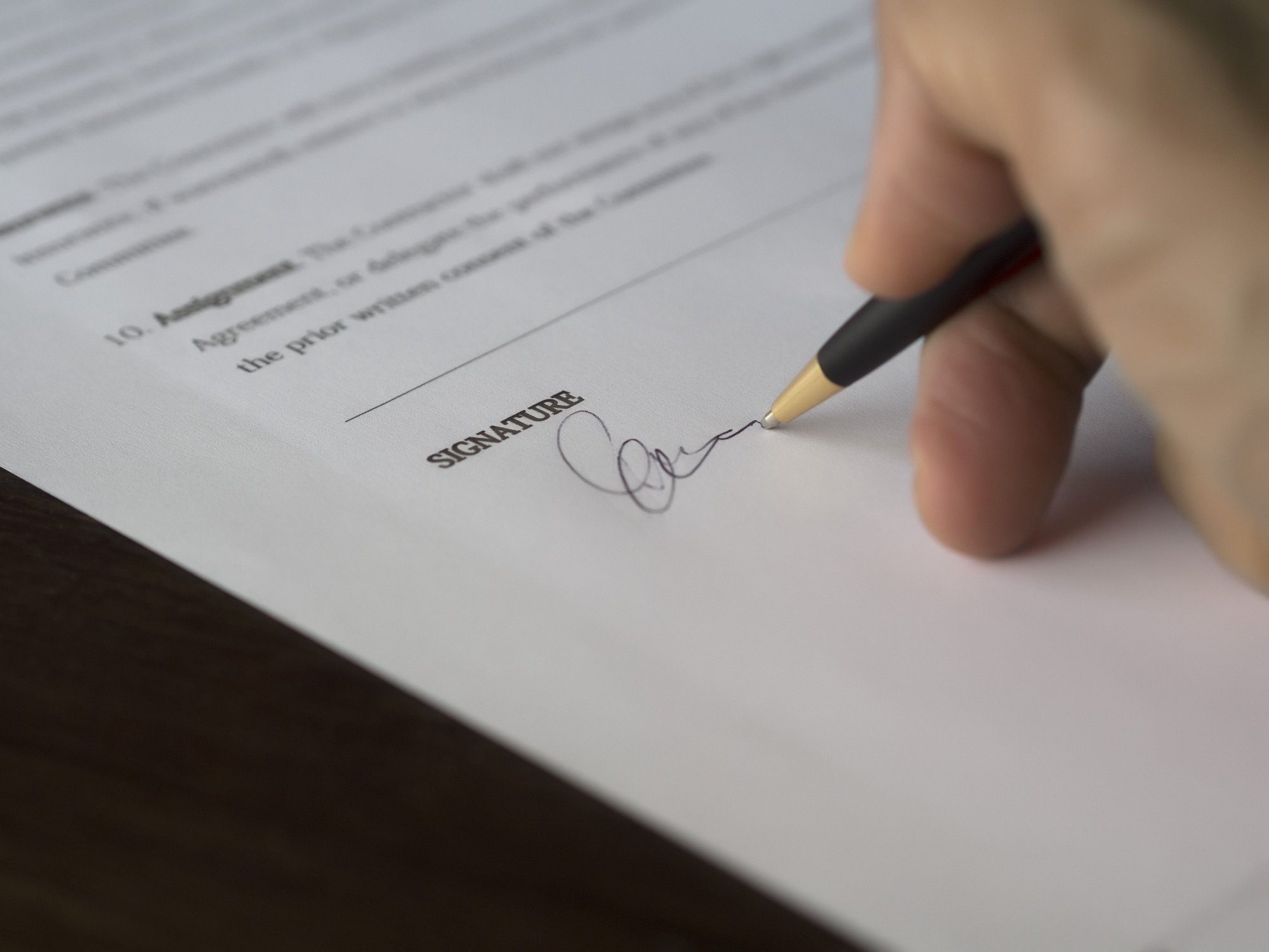 Hoeveel controle mag de koper al uitoefenen tussen signing en closing? cover Hoeveel controle mag de koper al uitoefenen tussen signing en closing? cover