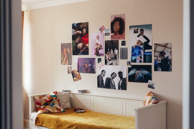 De kamer waar niemand een testweekend doet cover De kamer waar niemand een testweekend doet cover